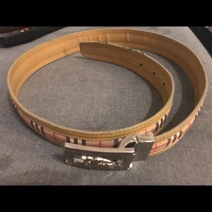 Burberry belt